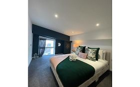 Masshouse Penthouse By Jlj Apartments